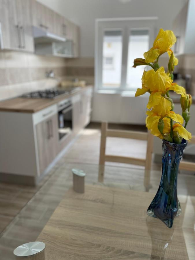 Pingvin Cukraszda Apartman Balatonmáriafürdő Extérieur photo