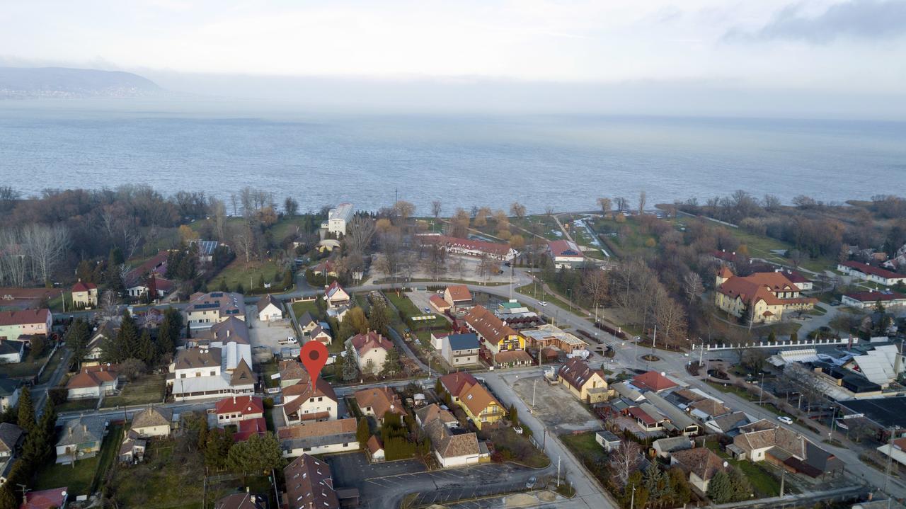 Pingvin Cukraszda Apartman Balatonmáriafürdő Extérieur photo